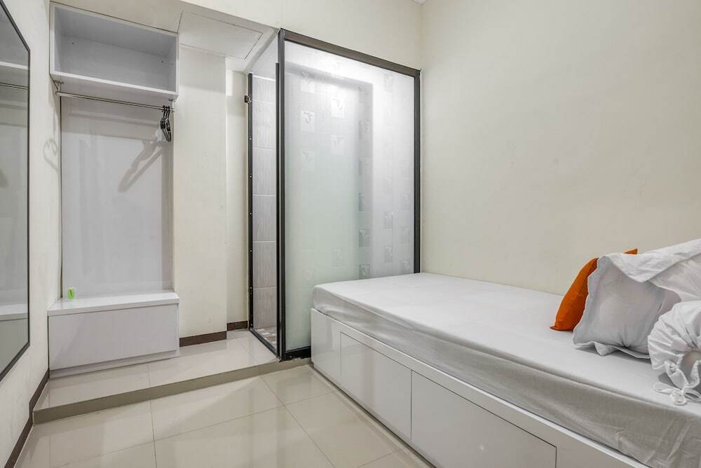 Сурабая: KoolKost Syariah near Kaza Mall Surabaya