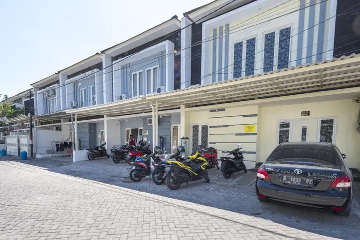 Сурабая: KoolKost near T2 Juanda Airport