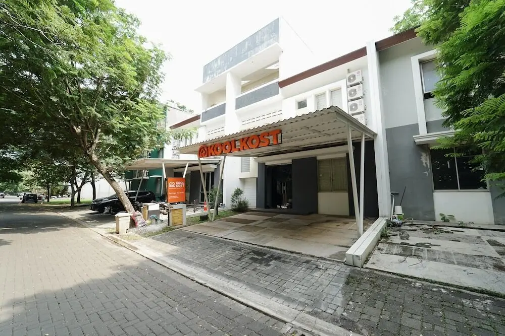 Legok: KoolKost near Universitas Prasetiya Mulya