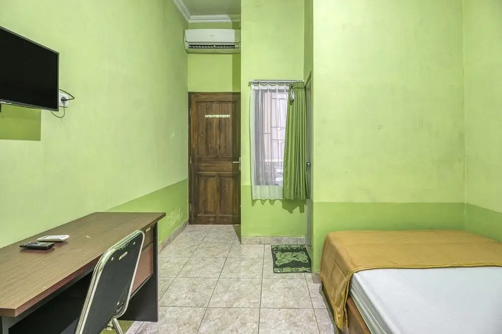 Батуретно: KoolKost Syariah near Universitas Amikom Yogyakarta 2 - Caters to Women
