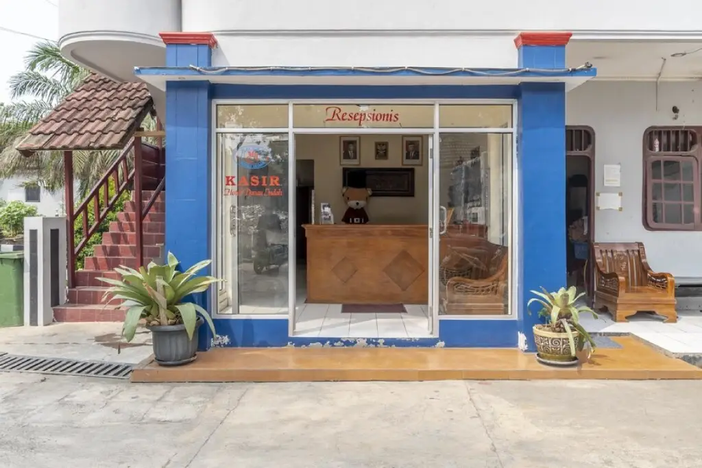 Бекаси: RedDoorz Plus near Tambun Station