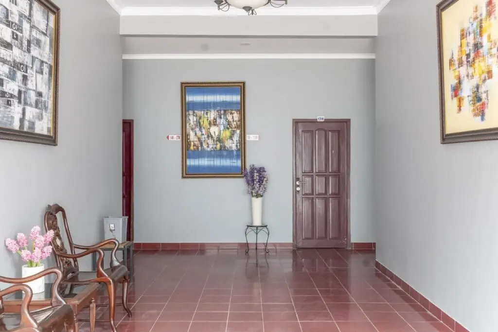 Бекаси: RedDoorz Plus near Tambun Station