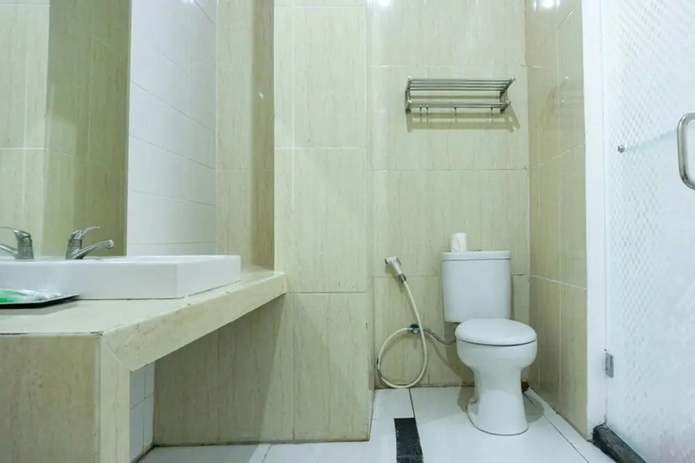 Энде: RedDoorz Plus @ Ende City Center