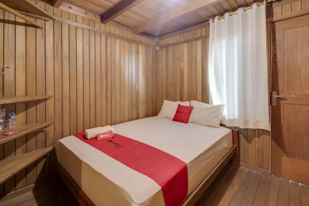 Севон: RedDoorz @ Omah Kayu Homestay