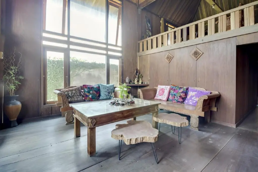Севон: RedDoorz @ Omah Kayu Homestay