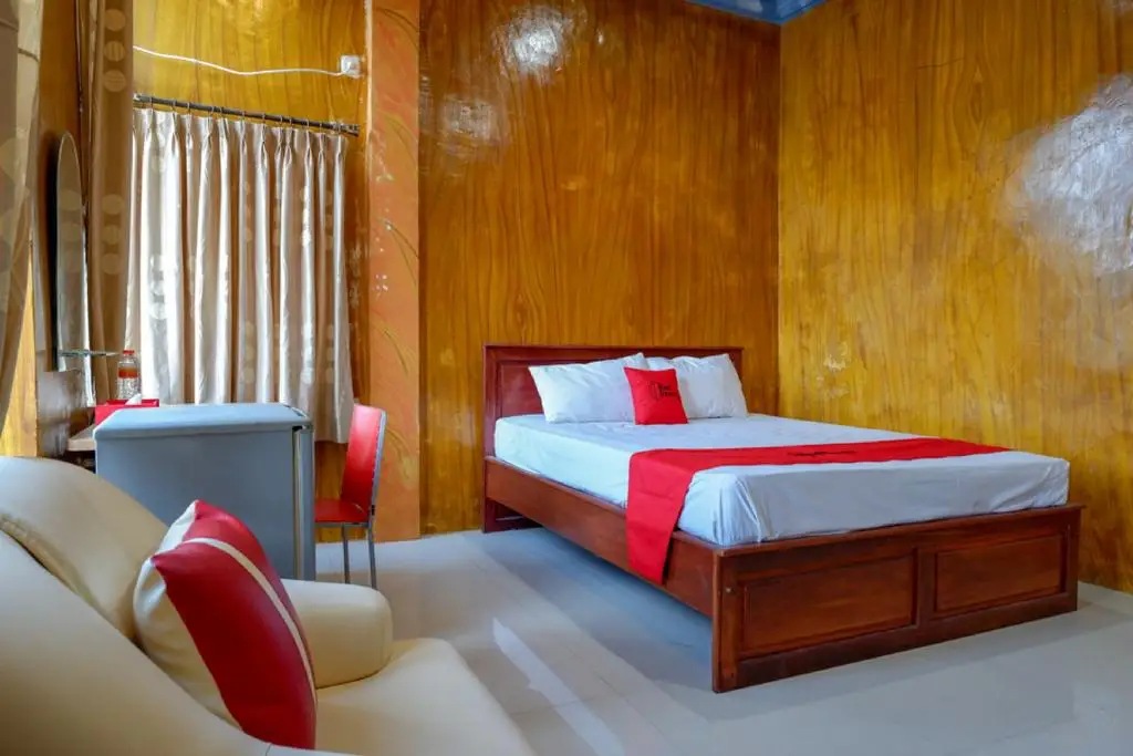 Баубау: RedDoorz @ Hotel Bravo Pantai Kamali Bau Bau