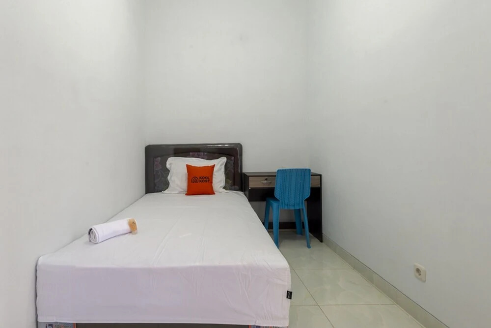 Маланг: KoolKost Syariah near Universitas Merdeka Malang - Caters to Women