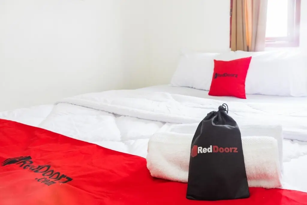 Южный Тангеранг: RedDoorz near Universitas Pamulang