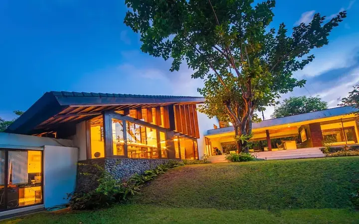 Сукавати: Villa Trekvoges