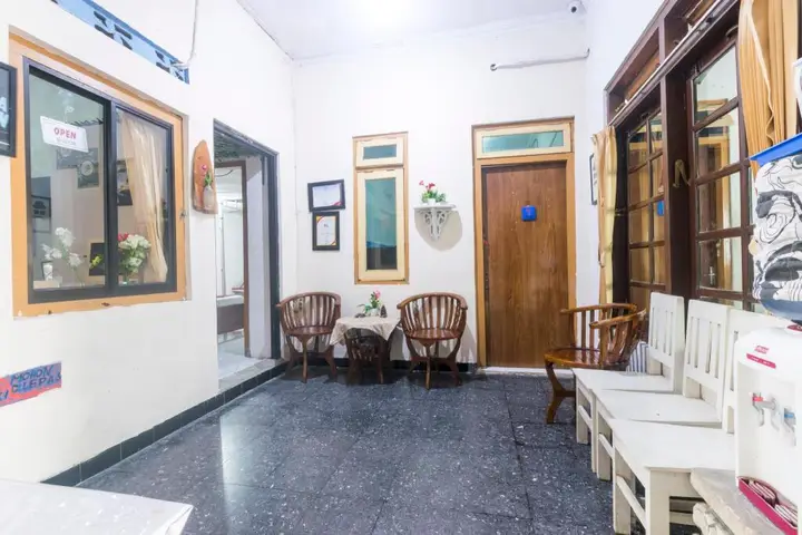 Джокьякарта: Penginapan Pugeran - Hostel