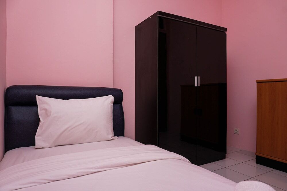 Джакарта: Homey 2BR Menara Cawang Apartment