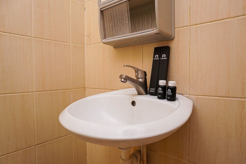 Джакарта: Homey 2BR Menara Cawang Apartment