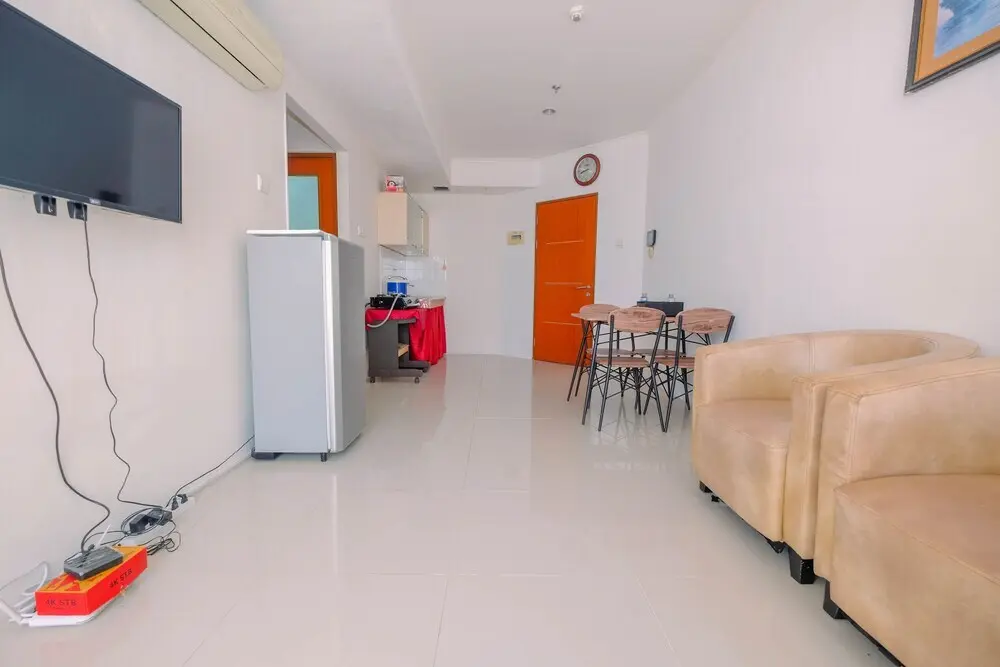 Джакарта: Cozy 2BR Apartment at Green Central City near Chinatown