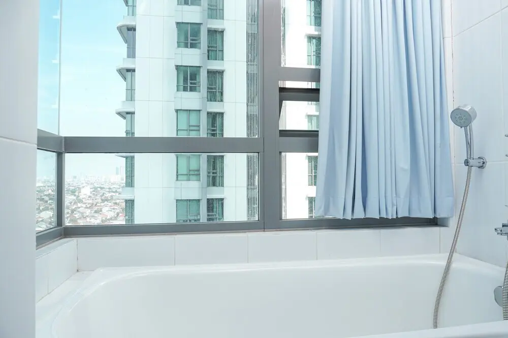 Джакарта: Modern 2BR at St. Moritz Apartment near Shopping Mall