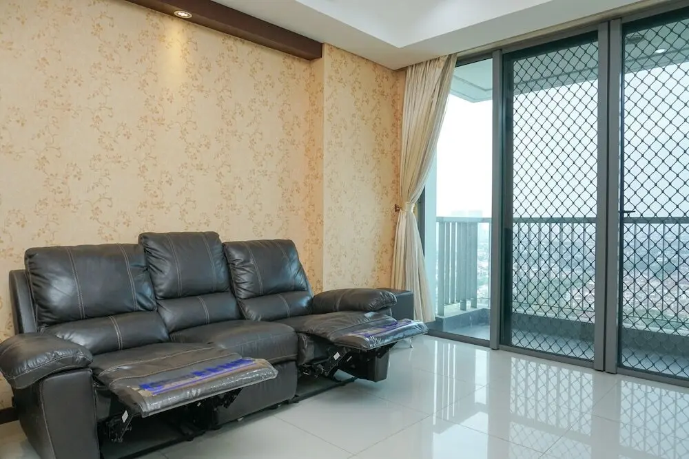 Джакарта: Modern 2BR at St. Moritz Apartment near Shopping Mall