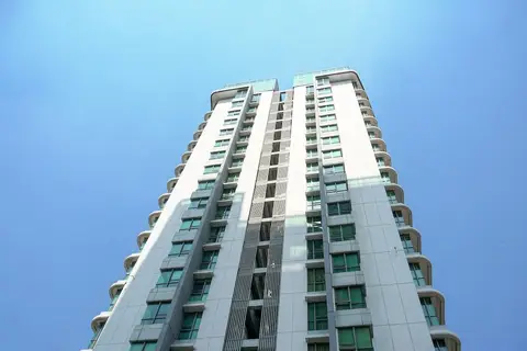 Modern 2BR at St. Moritz Apartment near Shopping Mall — фото 1