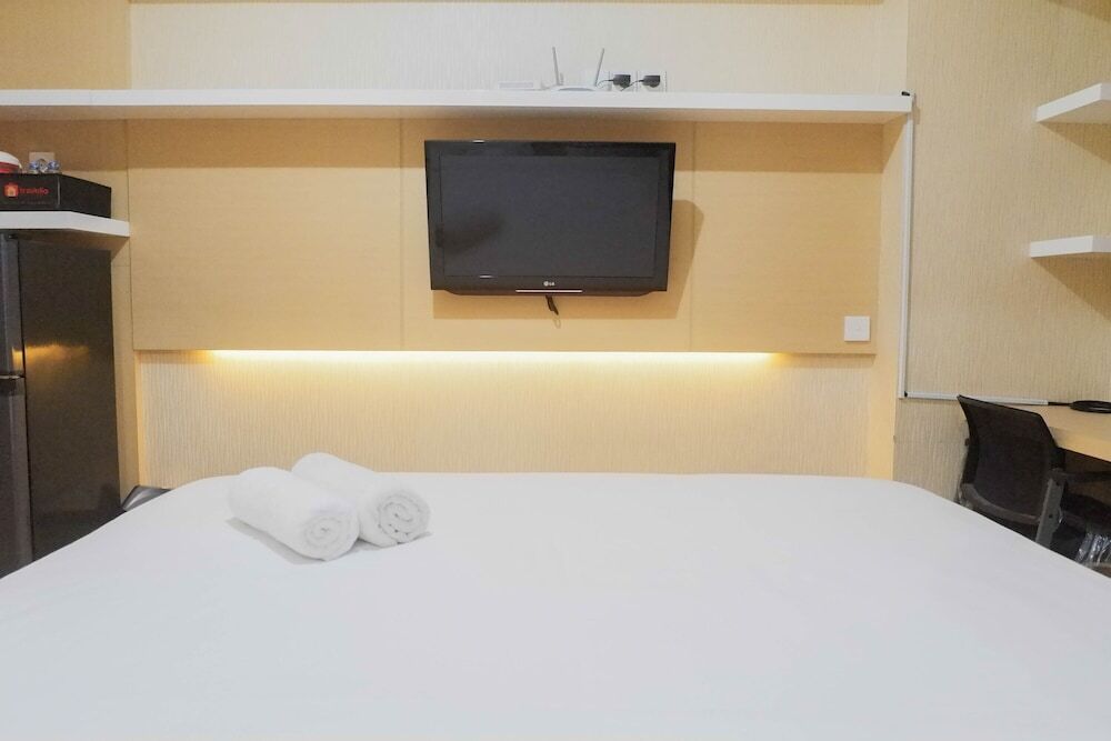Сурабая: Spacious Studio Apartment at Tanglin Tower Supermall Mansion