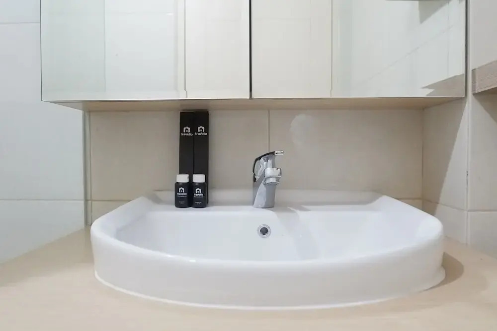 Сурабая: Minimalist Studio Apartment at Supermall Mansion Orchard