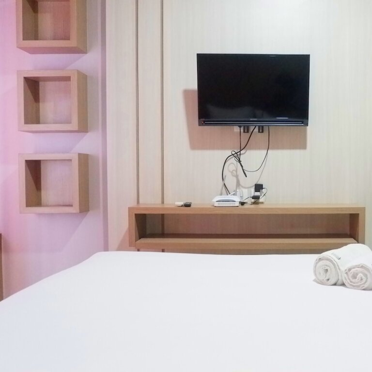 Сурабая: Minimalist Studio Apartment at Supermall Mansion Orchard