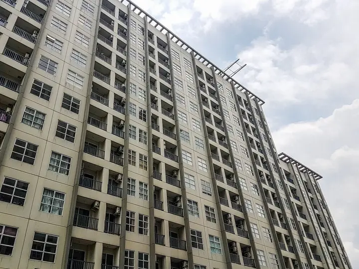 Legok: Tranquil Studio Apartment at Saveria BSD