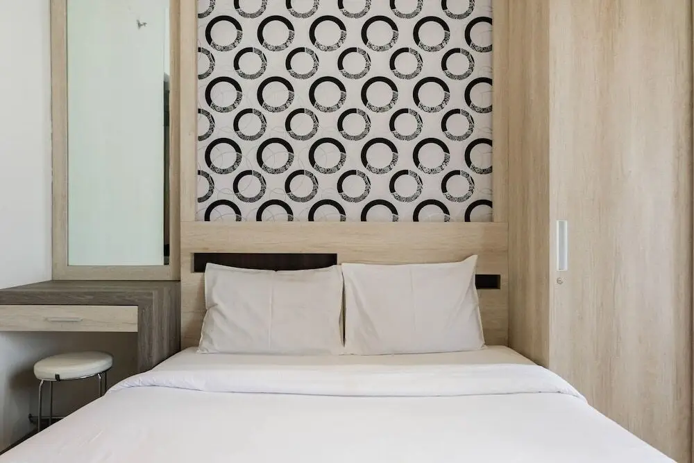 Legok: Tranquil Studio Apartment at Saveria BSD