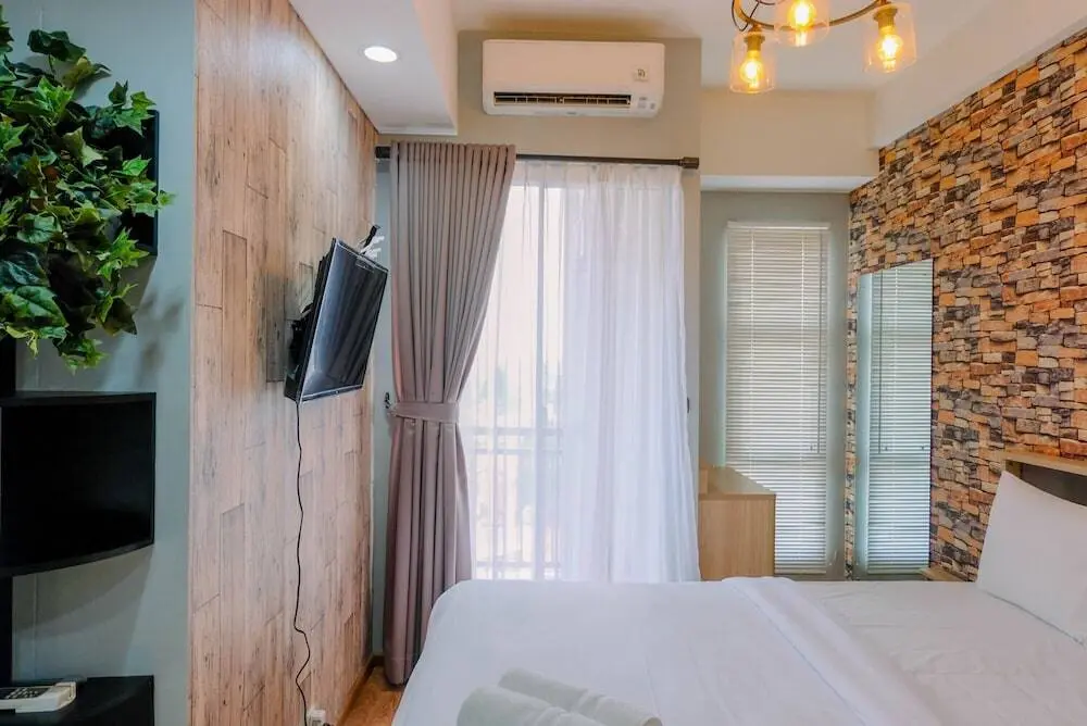 Южный Тангеранг: Minimalist and Comfortable Studio Akasa Pure Living Apartment