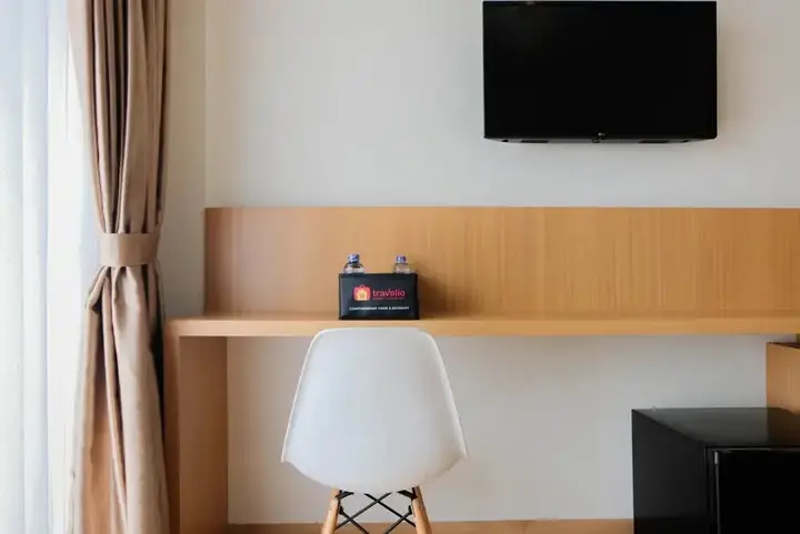 Тангеранг: Twin Bed Studio Room at Annora Living Apartment
