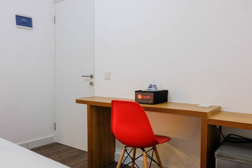 Тангеранг: Studio Apartment with Twin Bed at Aeropolis Residence