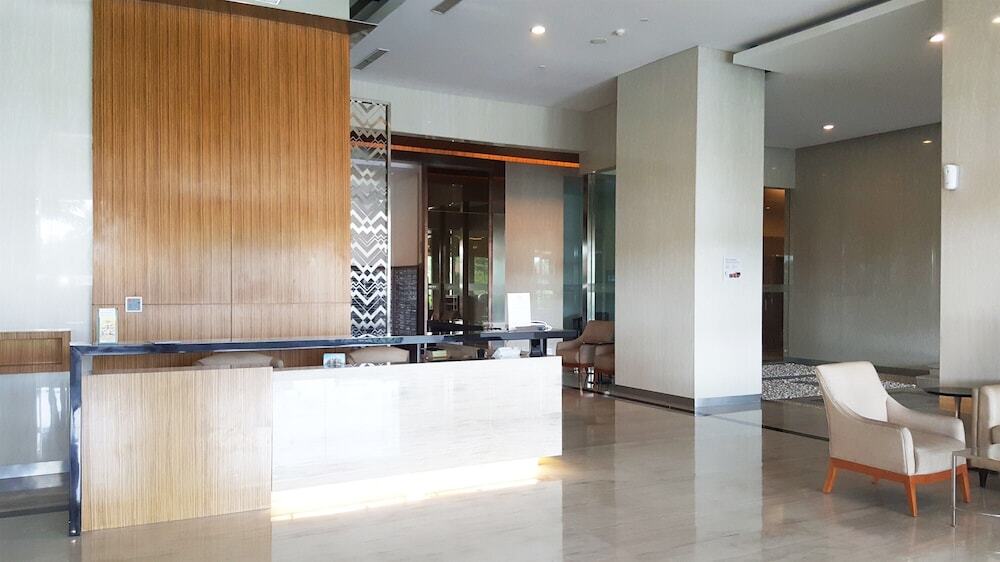Джакарта: Simplicity Studio Kemang Village Apartment