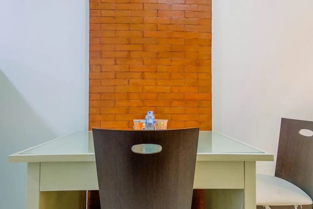 Джакарта: Simplicity Studio Kemang Village Apartment