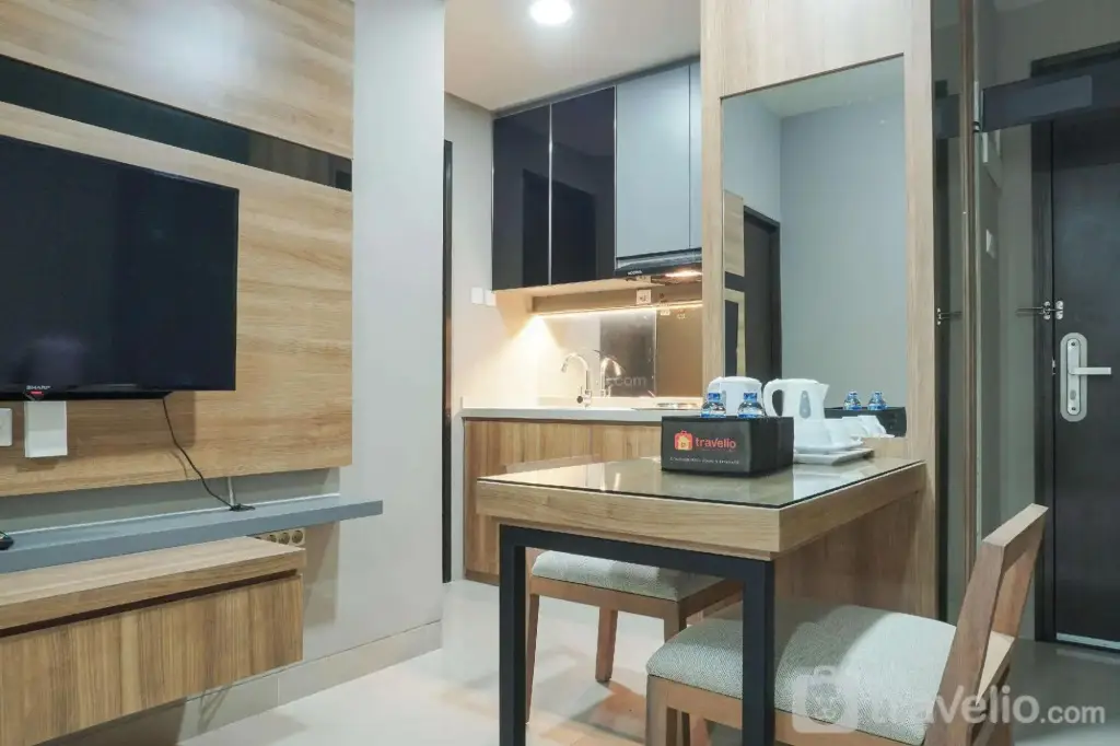 Чикаранг: Stunning Studio Apartment at Mustika Golf Residence