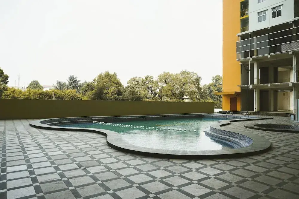 Джакарта: Clean and Comfy 2BR at Pancoran Riverside Apartment