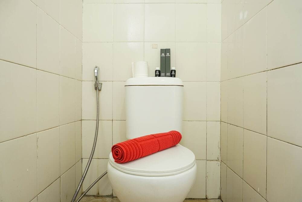 Джакарта: Clean and Comfy 2BR at Pancoran Riverside Apartment