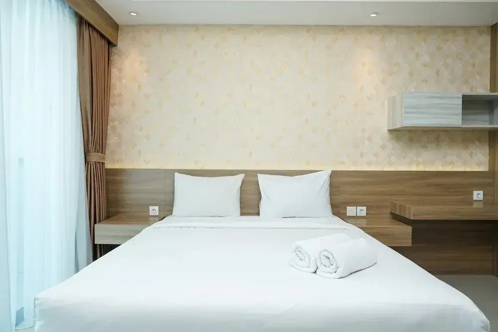Джакарта: Cozy Studio Apartment at Nine Residence connected to Mall