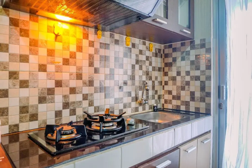 Джакарта: Elegant and Comfy 2BR at Kalibata City Apartment