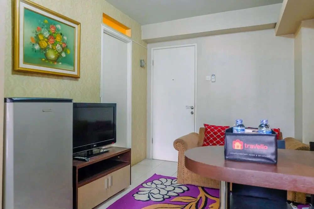 Джакарта: Elegant and Comfy 2BR at Kalibata City Apartment