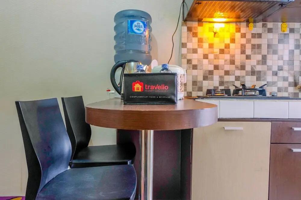 Джакарта: Elegant and Comfy 2BR at Kalibata City Apartment