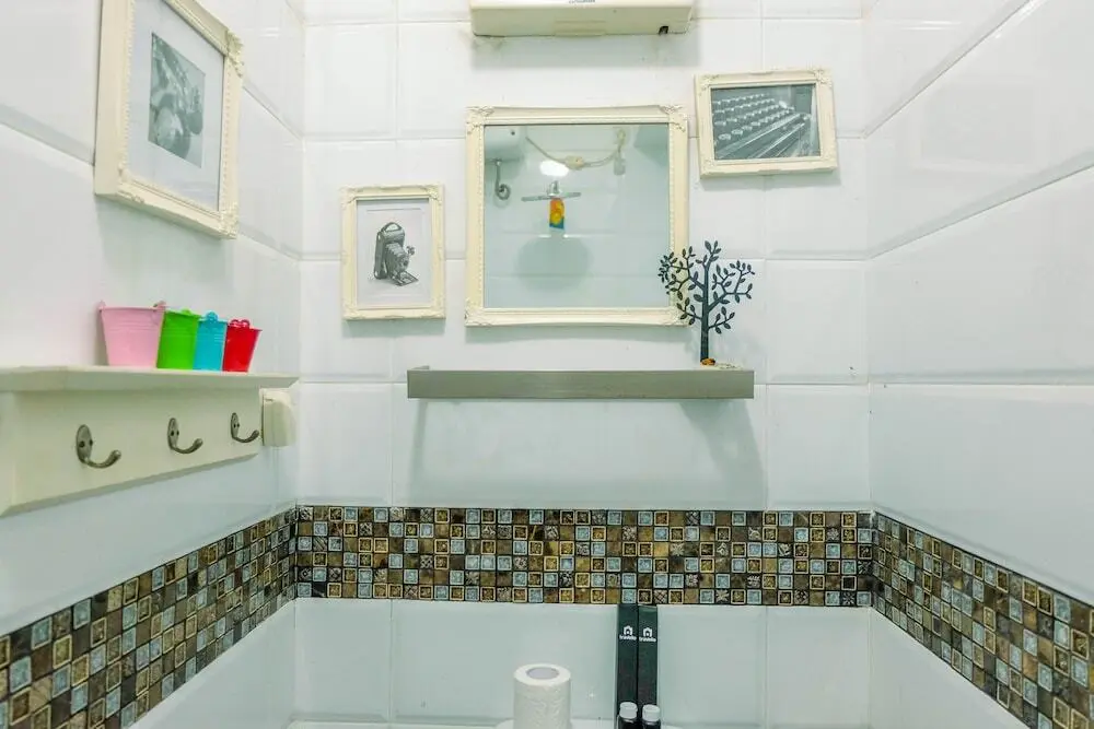 Джакарта: Functional Studio at Pancoran Riverside Apartment