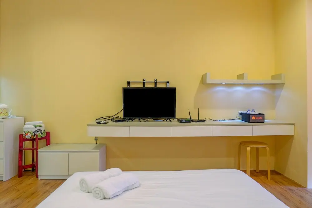 Джакарта: Minimalist Style Studio Apartment at Tamansari Semanggi