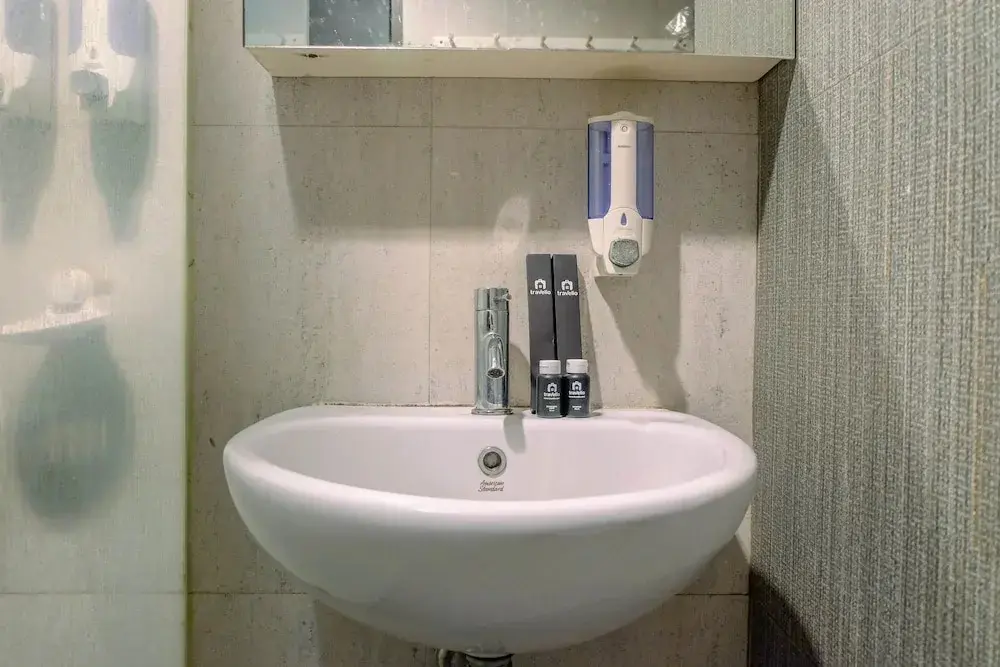 Джакарта: Minimalist Style Studio Apartment at Tamansari Semanggi