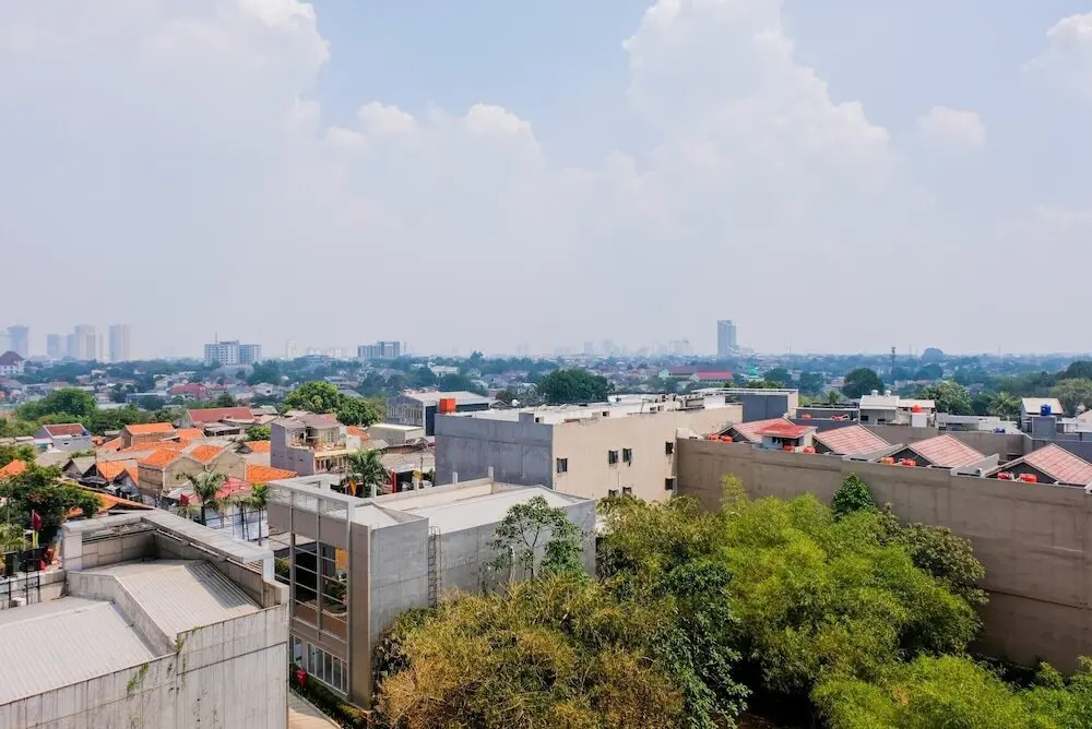 Джакарта: Cozy and Elegant Studio Bintaro Park View Apartment