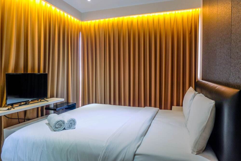 Джакарта: Well Designed 2BR Lexington Apartment