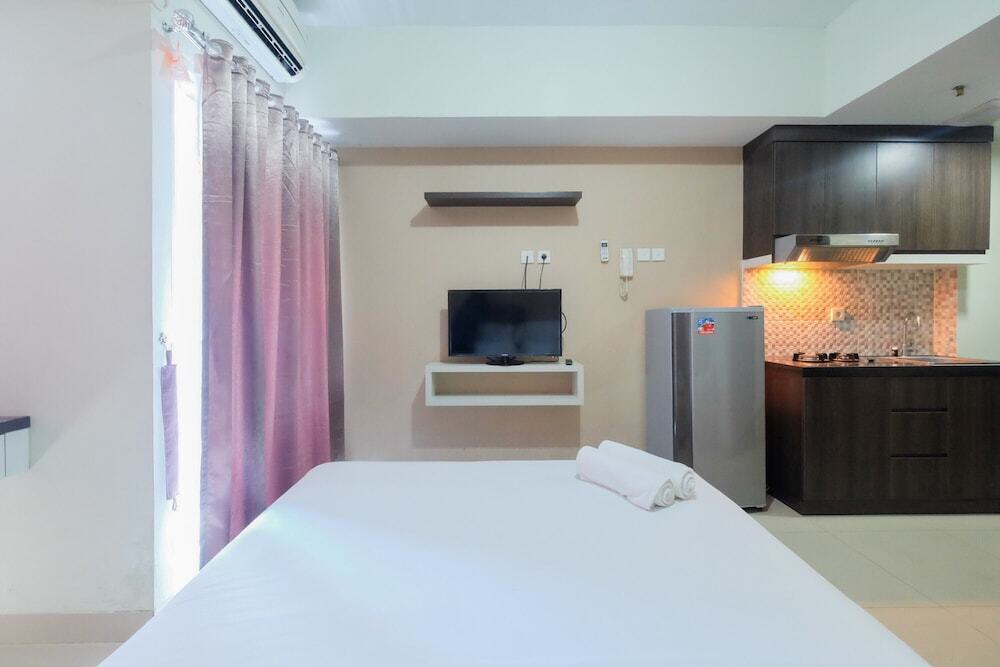Бекаси: Simply Modern Studio Grand Dhika City Apartment