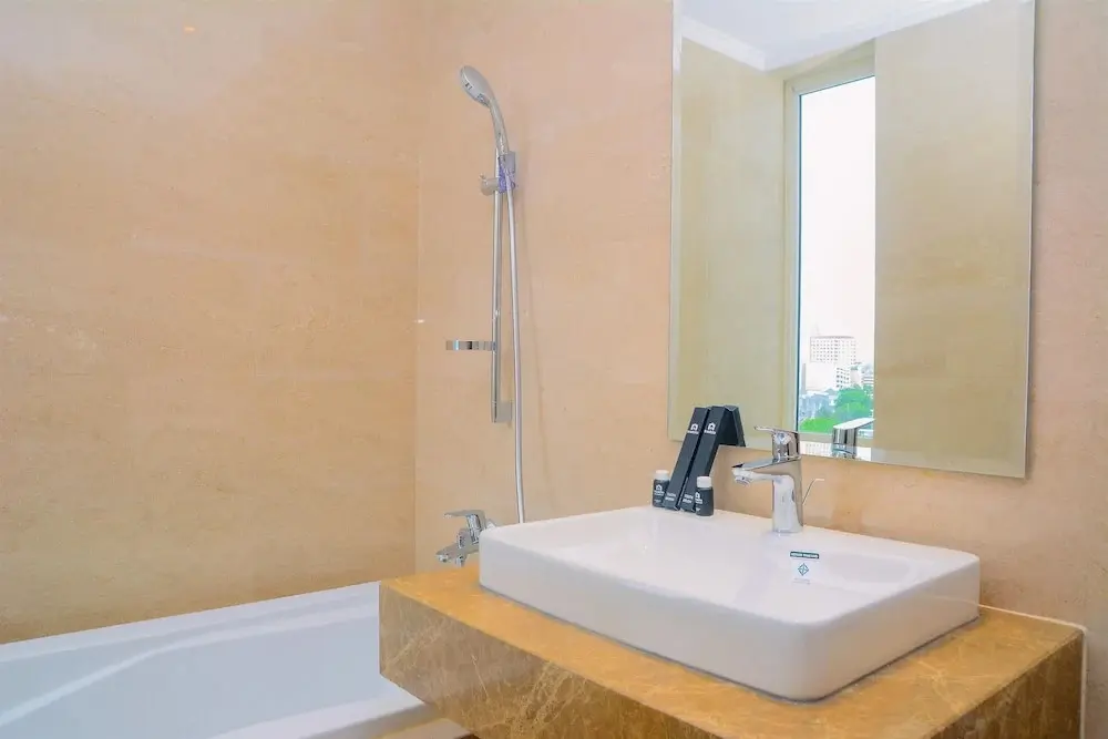 Джакарта: Wonderful 2BR at Menteng Park Apartment