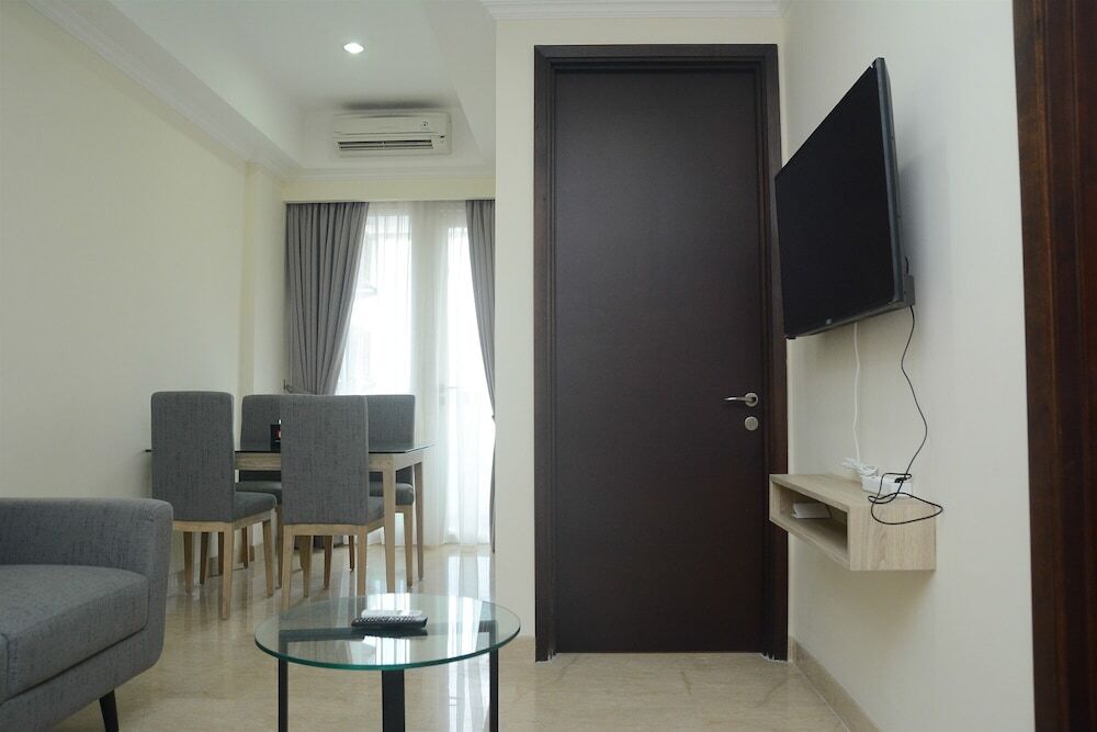 Джакарта: Wonderful 2BR at Menteng Park Apartment
