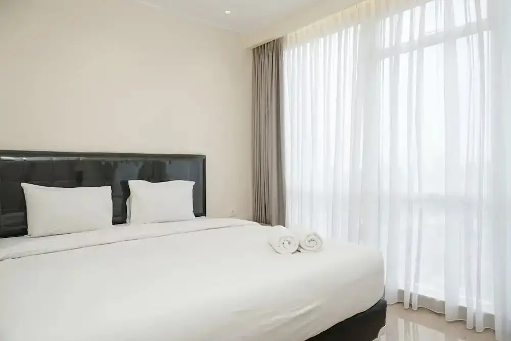 Cozy with Private Lift 2BR at Menteng Park Apartment — фото 1