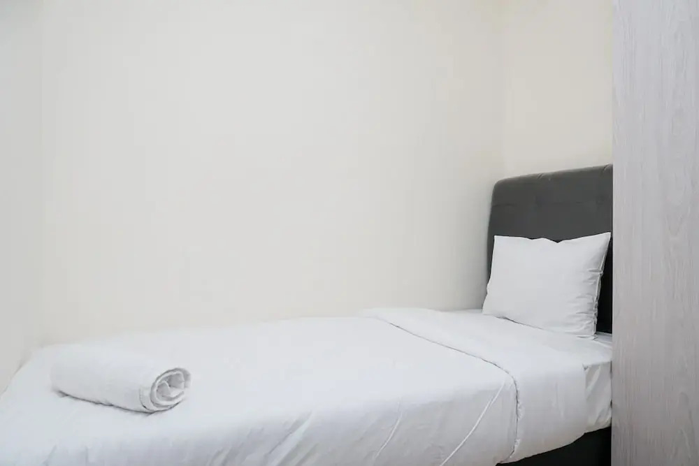 Джакарта: Cozy with Private Lift 2BR at Menteng Park Apartment