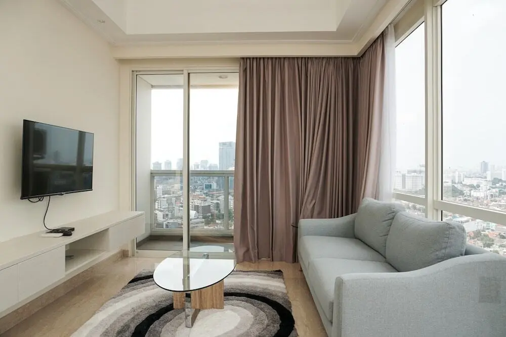 Джакарта: Cozy with Private Lift 2BR at Menteng Park Apartment