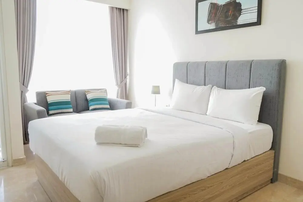 Джакарта: Newly Furnished Studio Apartment at Menteng Park