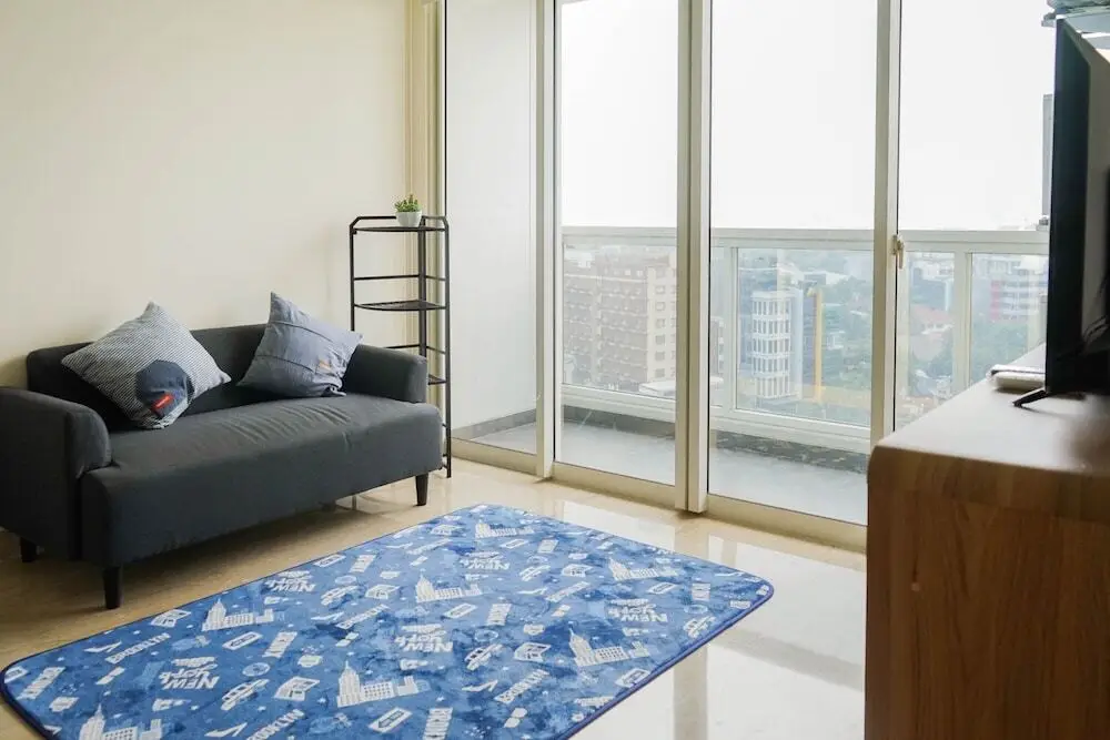 Джакарта: Exclusive 2BR Menteng Park Apartment with Private Lift